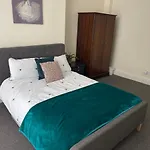 Marks Place